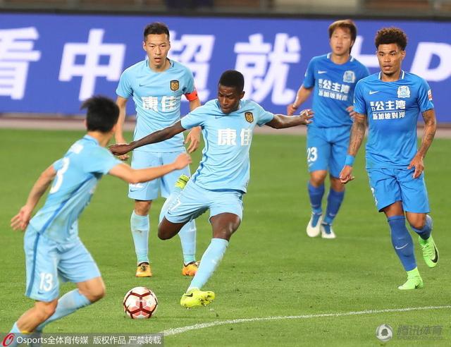 　　　　概况上，米勒（理查基尔饰）是典型的美国社会菁英，他事业有成，受人尊重，家庭和美。